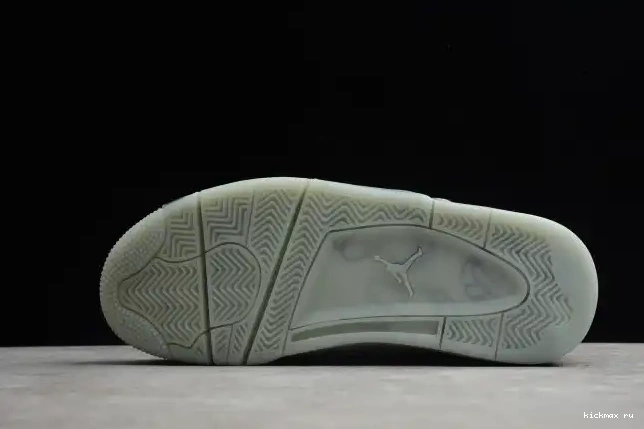 Cheap Kickmax x KAWS 4 Grey Jordan Air Cool 930155-003 0509